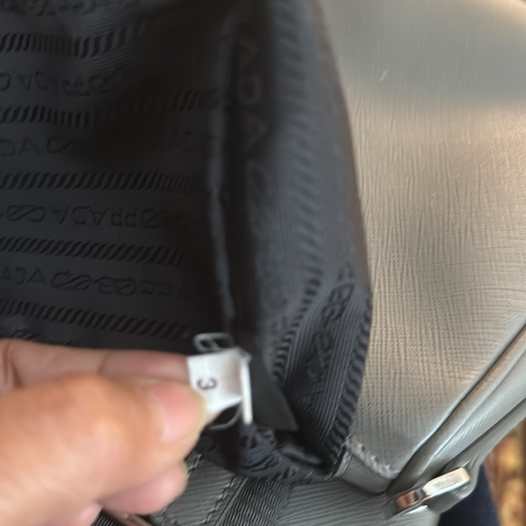 Prada Gray Women's Bag with Matching Wallet - Picture 15 of 17
